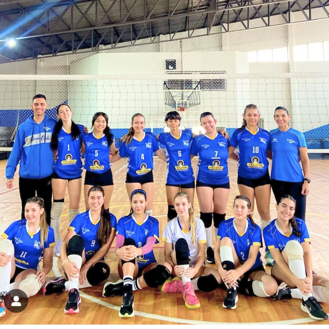 Equipe de Voleibol do Yara Clube Disputam Copas Regionais